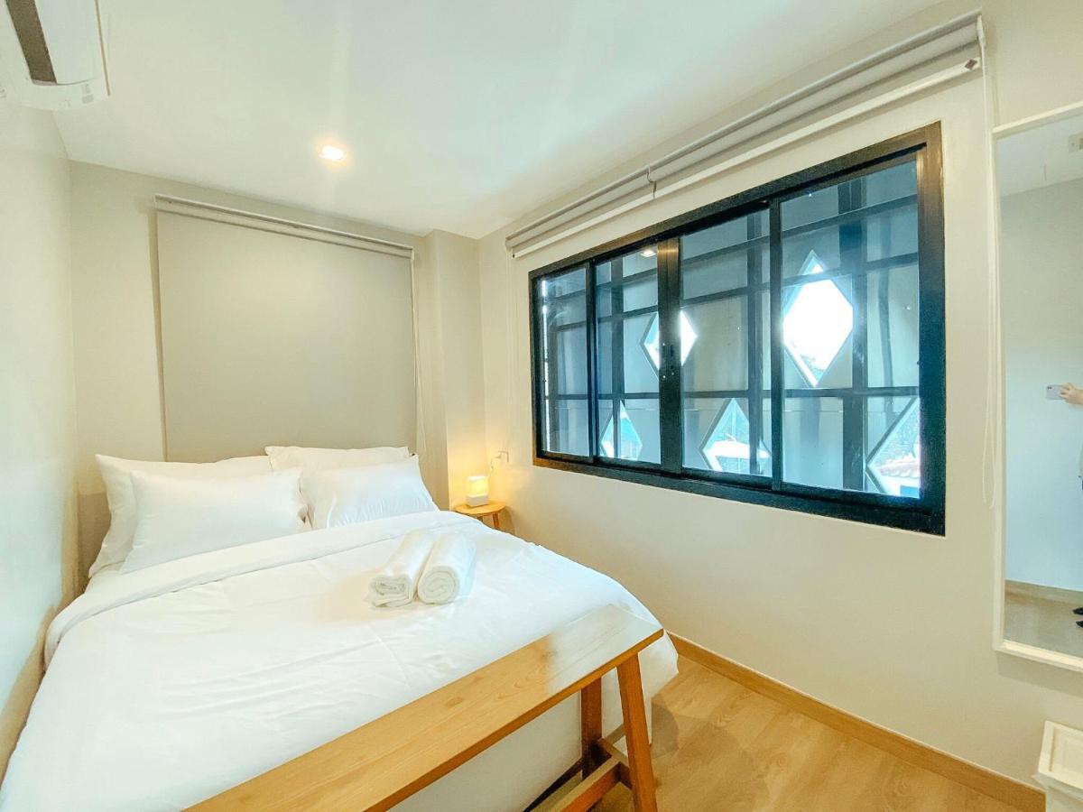 Yakthai Poshtel Bangkok Exterior foto